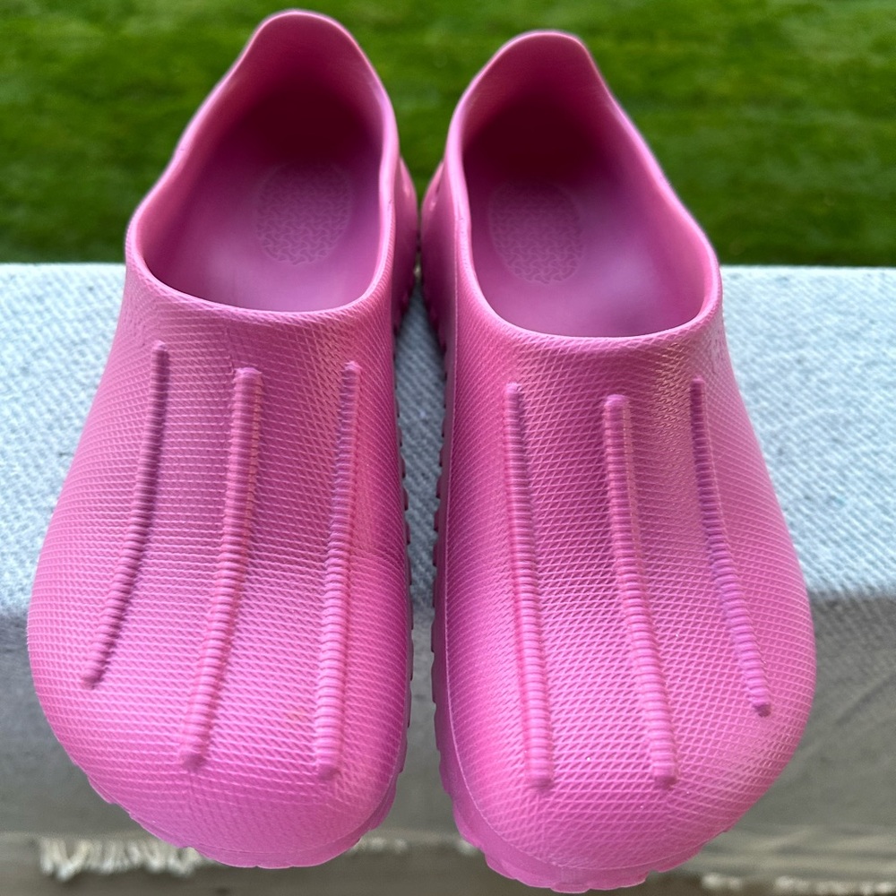 Birkenstock clogs vibrant pink